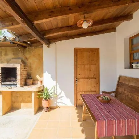 Sleeps 6 With Pool Air Con And Wifi Villa