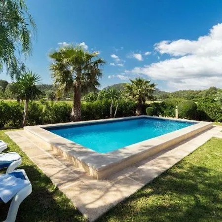 Sleeps 6 With Pool Air Con And Wifi Pollenca