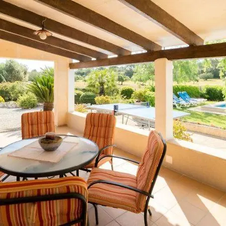 Villa Sleeps 6 With Pool Air Con And Wifi *
