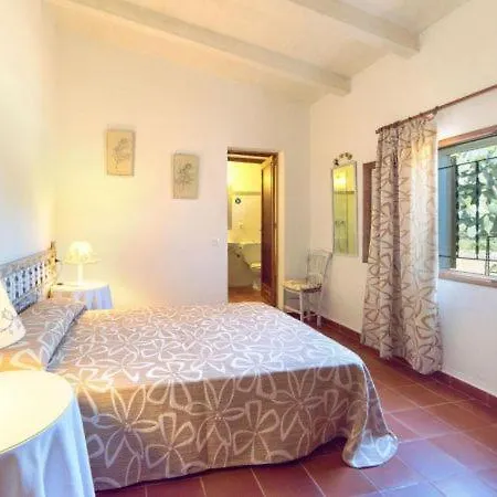 Villa Sleeps 6 With Pool Air Con And Wifi *